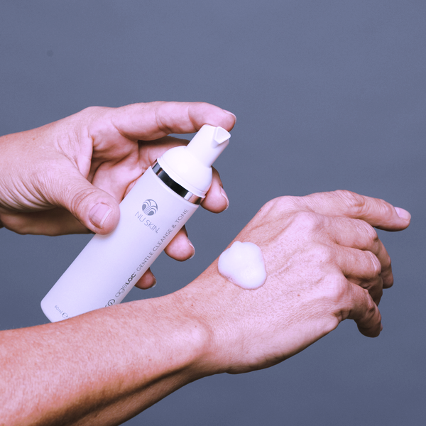 ageLOC® Gentle Cleanse & Tone